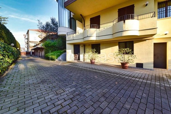 appartamento in vendita a Paderno Dugnano in zona Palazzolo Milanese