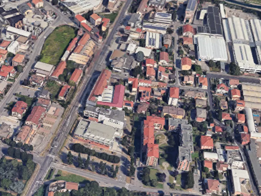 locale di sgombero in vendita a Paderno Dugnano