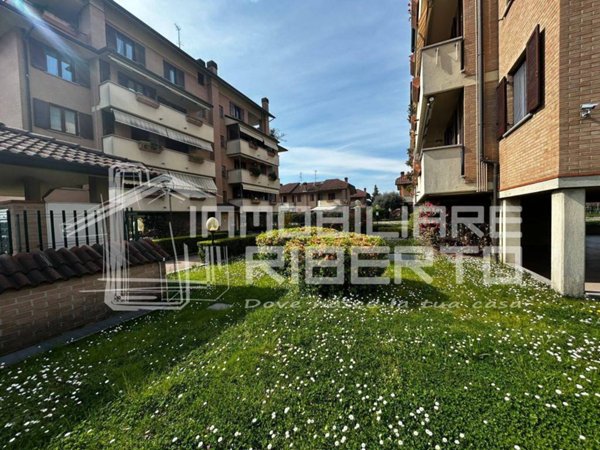 appartamento in vendita a Paderno Dugnano in zona Calderara