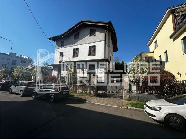casa indipendente in vendita a Paderno Dugnano
