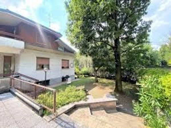 casa indipendente in vendita a Paderno Dugnano