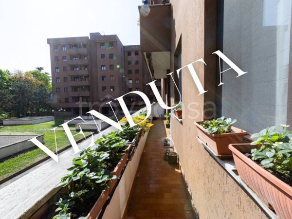 appartamento in vendita a Paderno Dugnano in zona Incirano