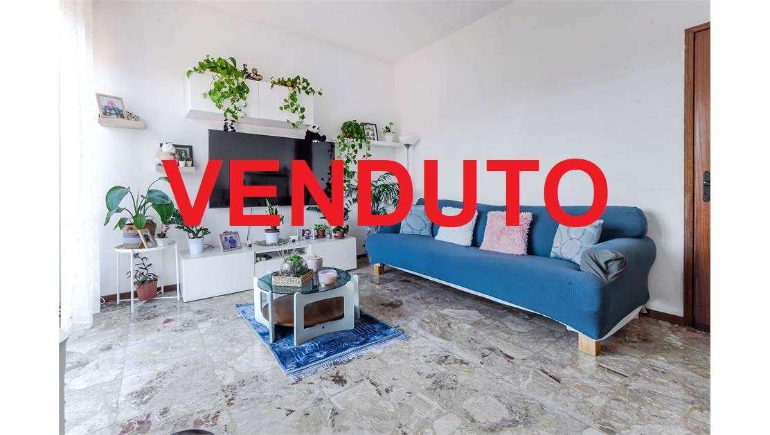 appartamento in vendita a Paderno Dugnano in zona Calderara