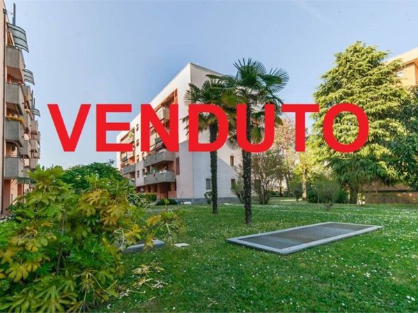appartamento in vendita a Paderno Dugnano in zona Calderara