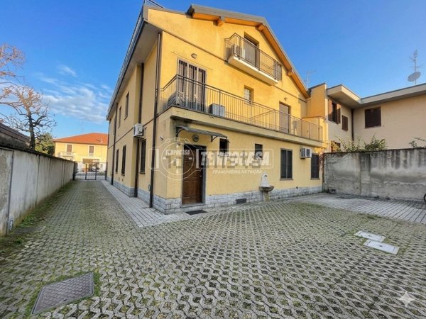 appartamento in vendita a Paderno Dugnano in zona Cassina Amata