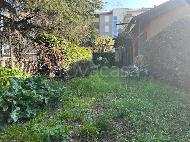 casa indipendente in vendita a Paderno Dugnano