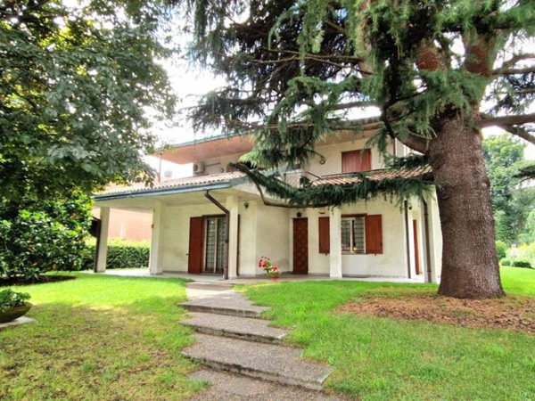 casa indipendente in vendita a Paderno Dugnano