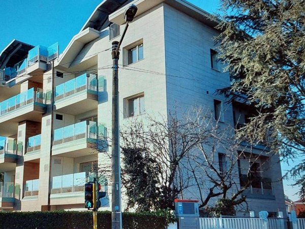 appartamento in vendita a Paderno Dugnano in zona Cassina Amata