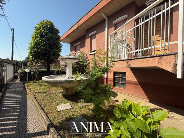 casa indipendente in vendita a Paderno Dugnano