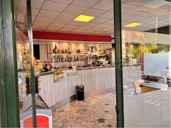 negozio in vendita a Paderno Dugnano