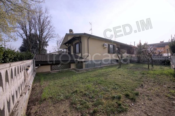 casa indipendente in vendita a Paderno Dugnano