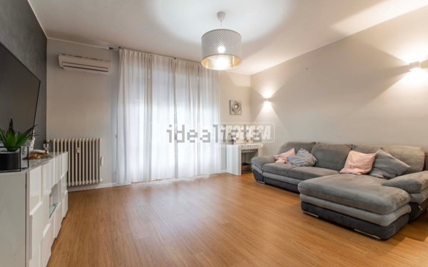 appartamento in vendita a Paderno Dugnano in zona Cassina Amata