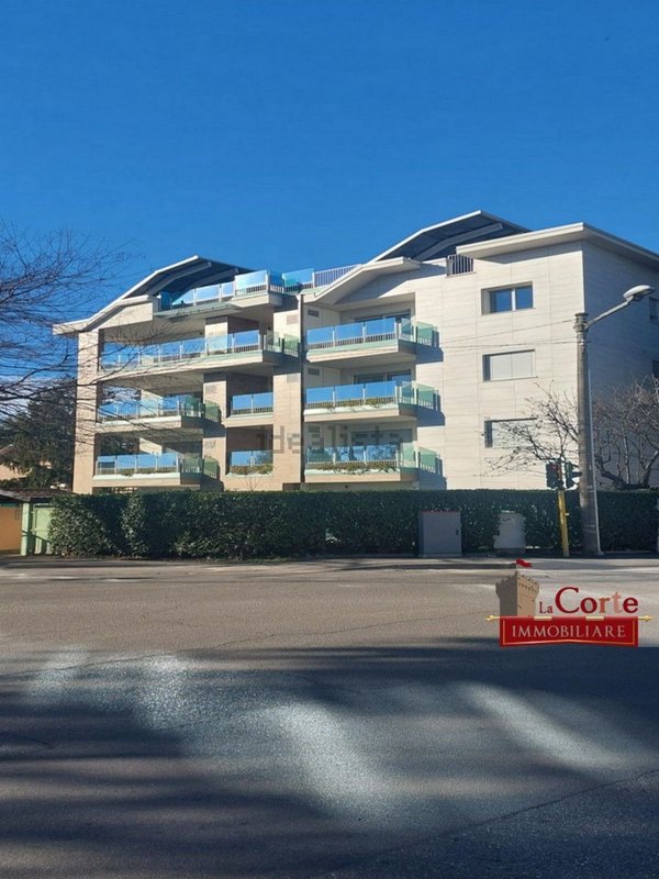 appartamento in vendita a Paderno Dugnano in zona Cassina Amata