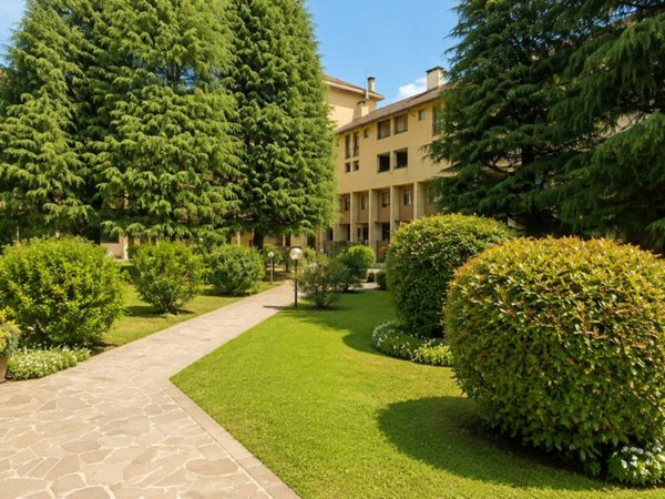 appartamento in vendita a Paderno Dugnano in zona Palazzolo Milanese