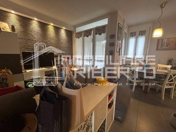 appartamento in vendita a Paderno Dugnano in zona Incirano