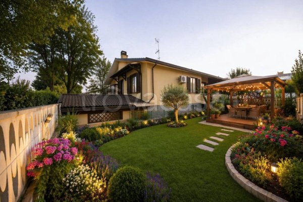 casa indipendente in vendita a Paderno Dugnano