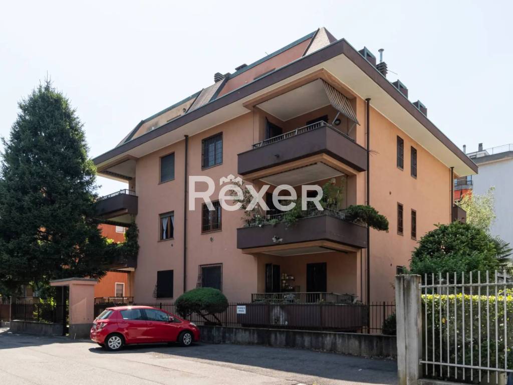 appartamento in vendita a Paderno Dugnano