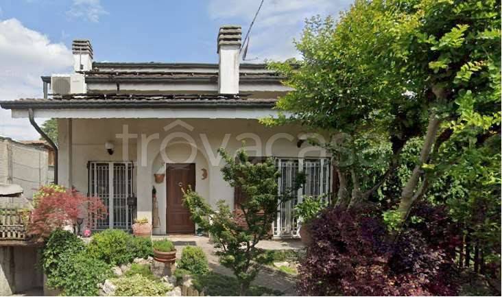 casa indipendente in vendita a Paderno Dugnano