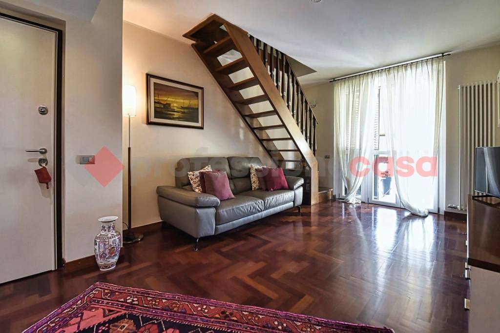 appartamento in vendita a Paderno Dugnano in zona Palazzolo Milanese