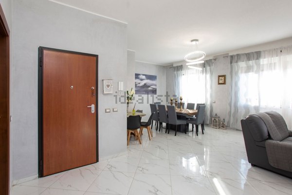 appartamento in vendita a Paderno Dugnano in zona Palazzolo Milanese