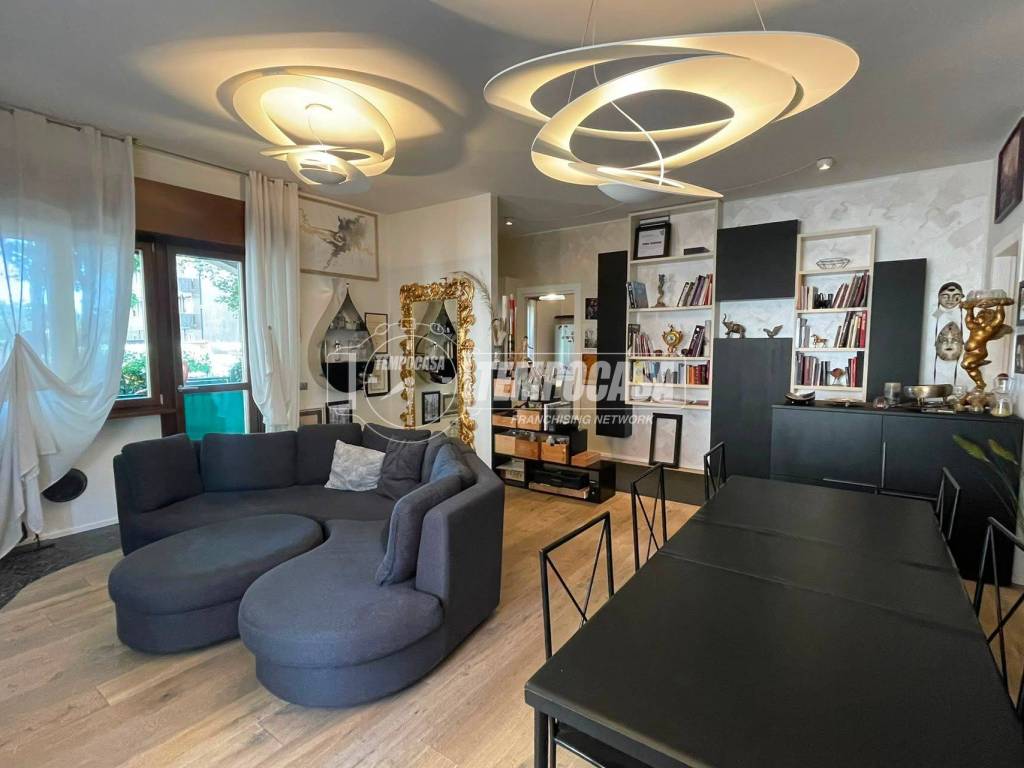 casa indipendente in vendita a Paderno Dugnano