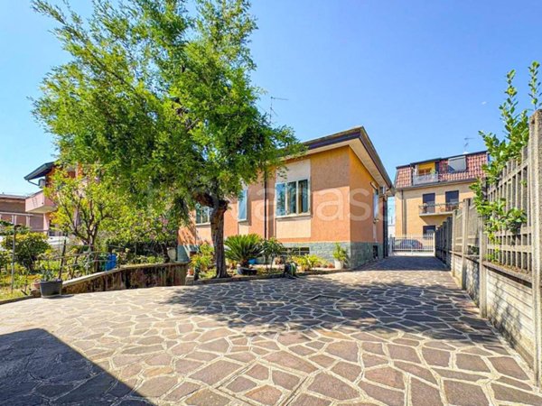 casa indipendente in vendita a Paderno Dugnano in zona Palazzolo Milanese