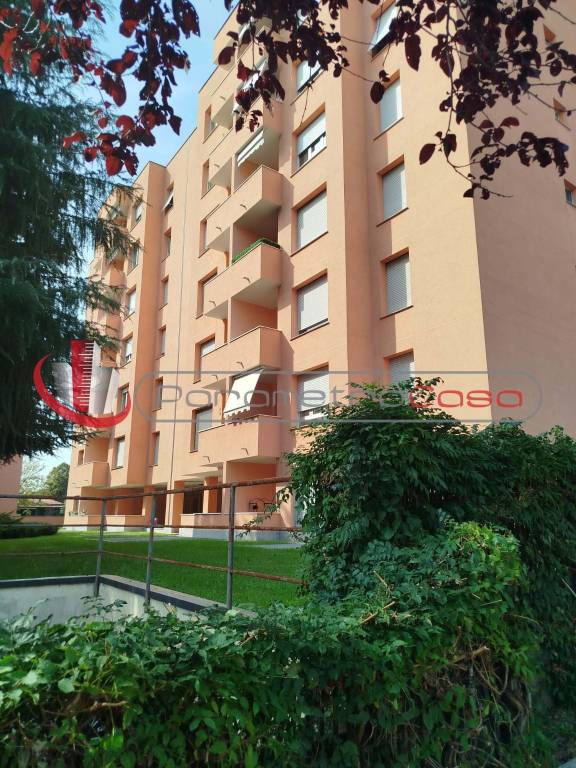 appartamento in vendita a Paderno Dugnano in zona Cassina Amata