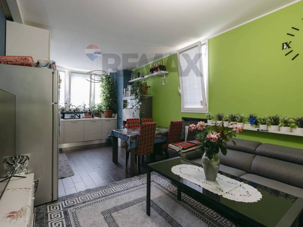 appartamento in vendita a Paderno Dugnano in zona Calderara