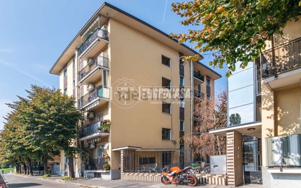 appartamento in vendita a Paderno Dugnano