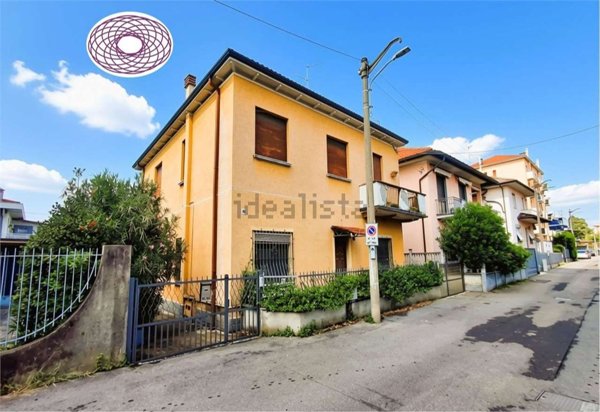 casa indipendente in vendita a Paderno Dugnano in zona Palazzolo Milanese