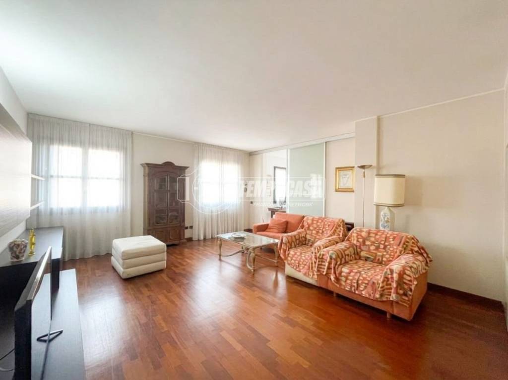 appartamento in vendita a Paderno Dugnano