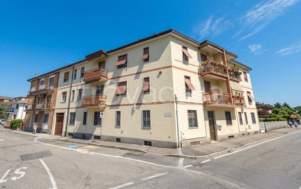 appartamento in vendita a Paderno Dugnano in zona Cassina Amata