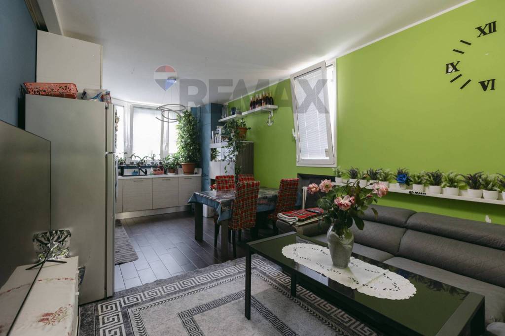 appartamento in vendita a Paderno Dugnano in zona Calderara