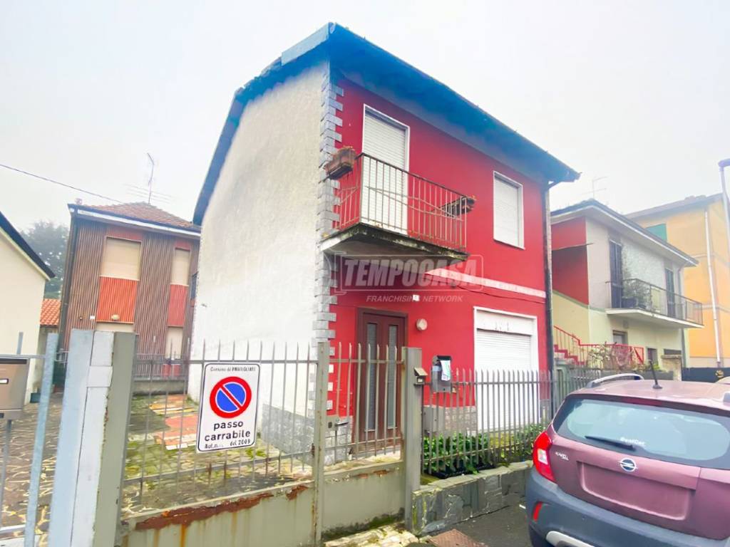 casa indipendente in vendita a Pantigliate
