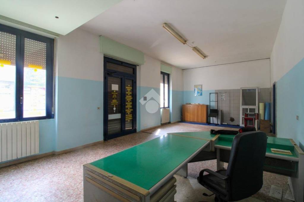negozio in vendita a Pantigliate