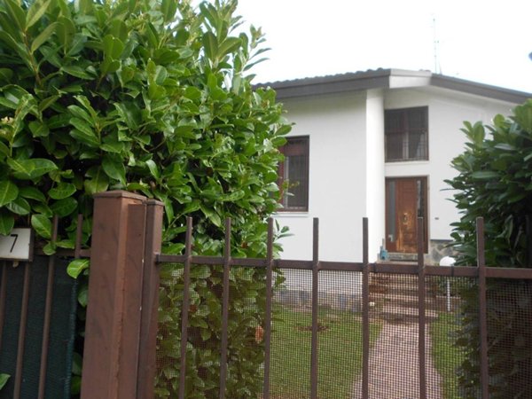 casa indipendente in vendita a Pantigliate