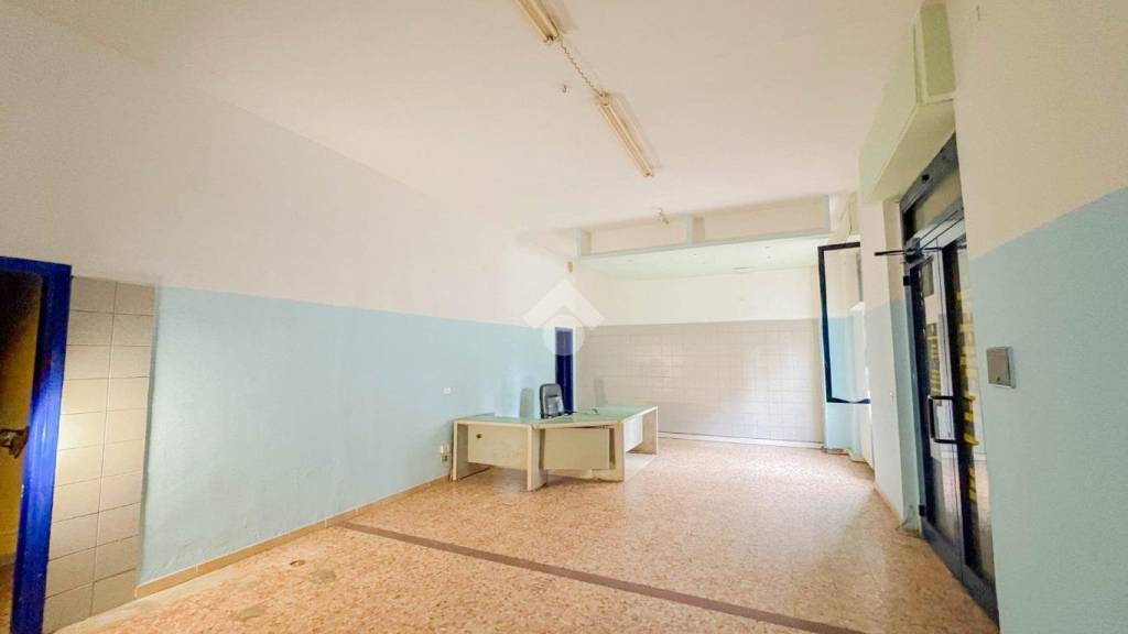 negozio in vendita a Pantigliate