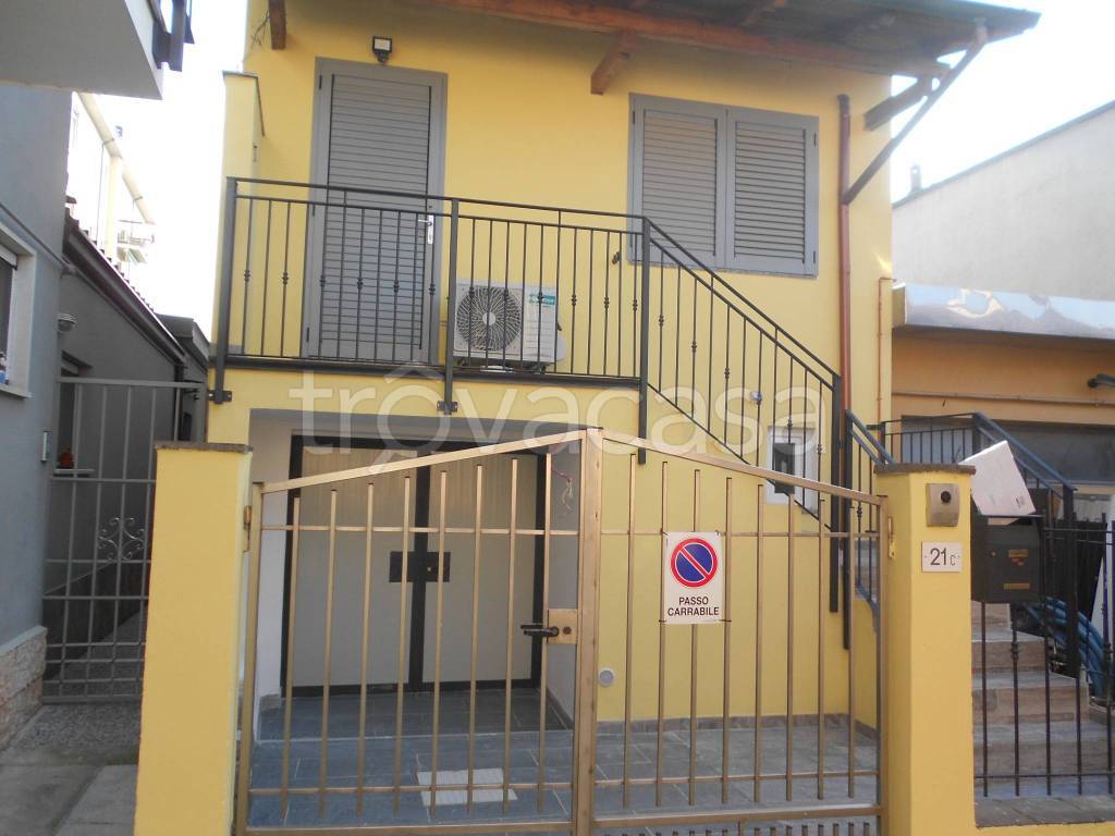 casa indipendente in vendita a Pantigliate