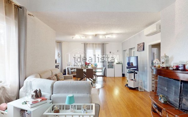 casa indipendente in vendita a Pantigliate