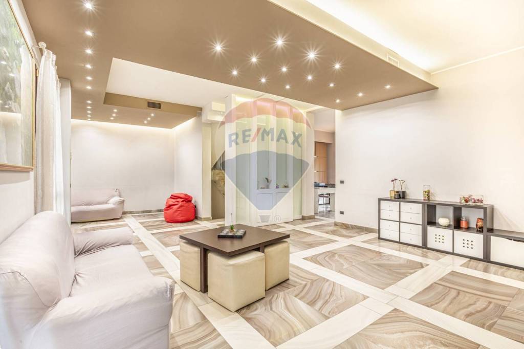 casa indipendente in vendita a Pantigliate