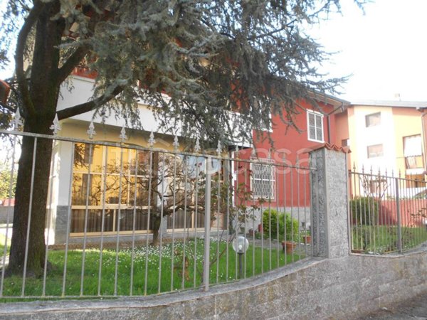 casa indipendente in vendita a Pantigliate
