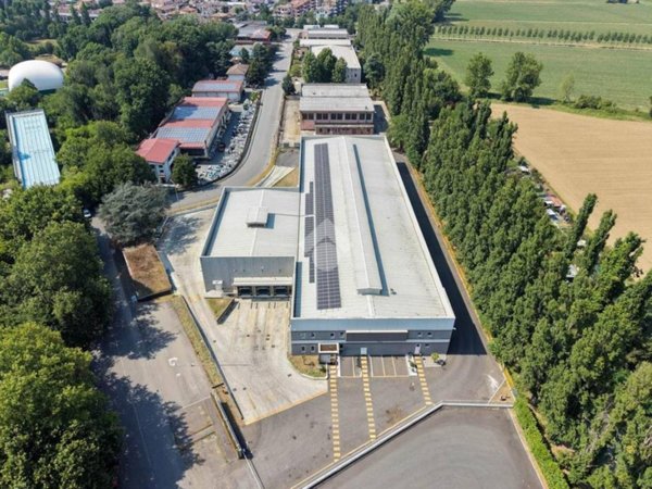 locale commerciale in vendita a Pantigliate