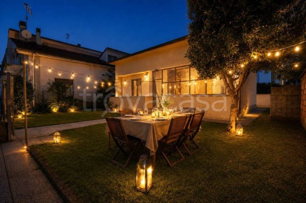 casa indipendente in vendita a Pantigliate