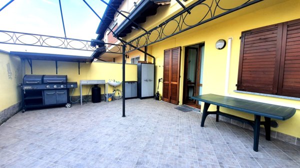 casa indipendente in vendita a Parabiago