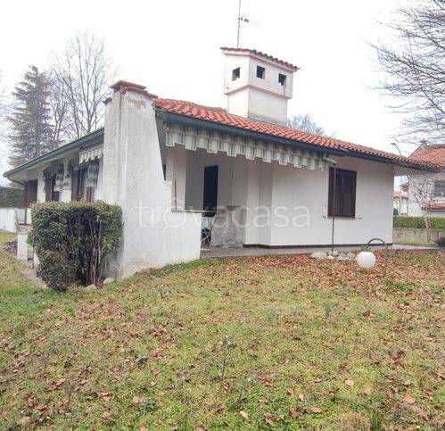 casa indipendente in vendita a Parabiago