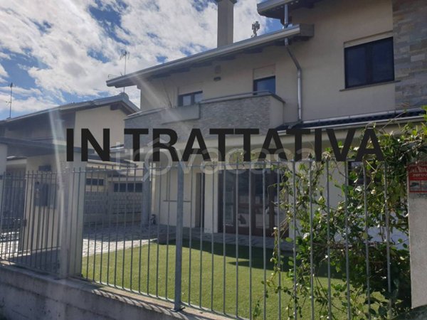 casa indipendente in vendita a Parabiago
