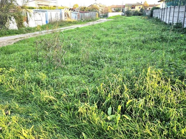 terreno agricolo in vendita a Parabiago