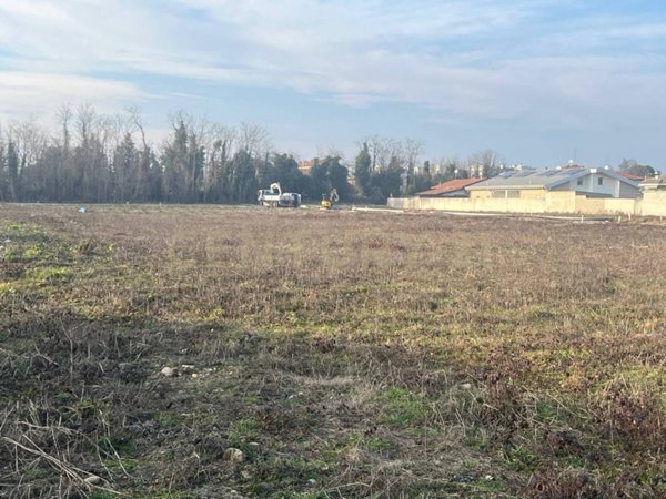 casa indipendente in vendita a Parabiago