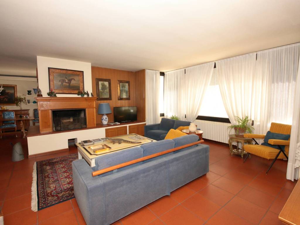 casa indipendente in vendita a Parabiago