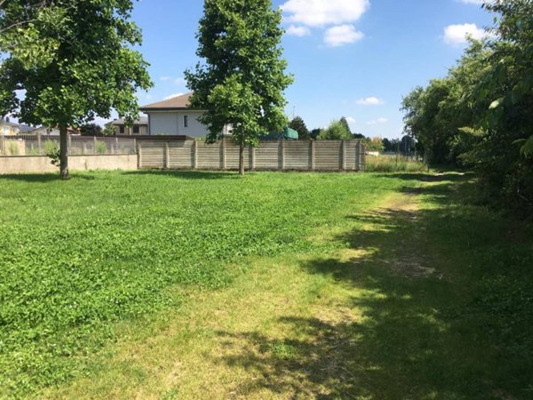 terreno agricolo in vendita a Parabiago